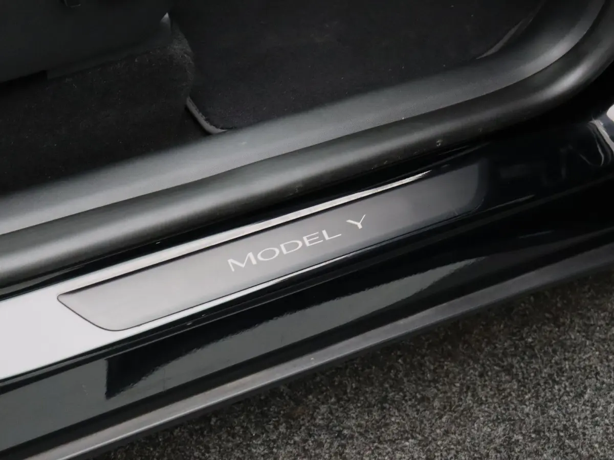 Performance AWD 75 kWh | Trekhaak | Full Self-Driving | 1600kg Trekgewicht | Panoramadak |