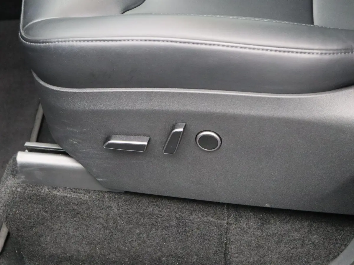 Performance AWD 75 kWh | Trekhaak | Full Self-Driving | 1600kg Trekgewicht | Panoramadak |
