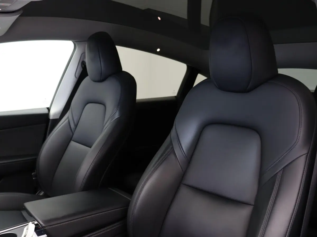 Performance AWD 75 kWh | Trekhaak | Full Self-Driving | 1600kg Trekgewicht | Panoramadak |
