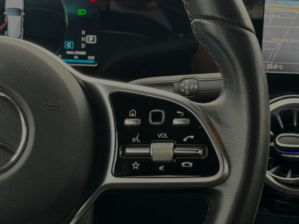 250 67 kWh 97% SoH (NL-auto, 1e Eig, Dealer OndH, Carplay, SfeerV, Camera, Navi, Cruise Con, Etc)