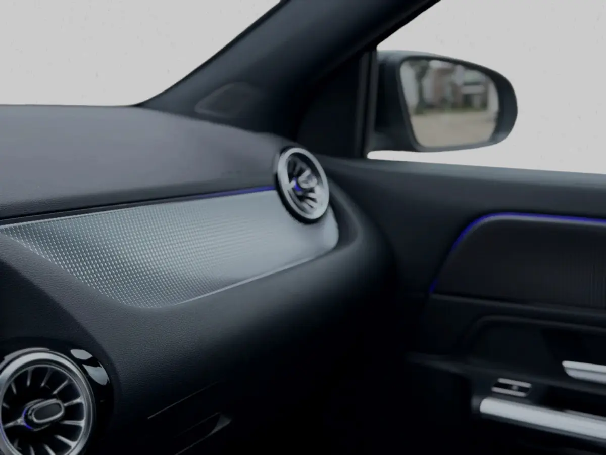 250 67 kWh 97% SoH (NL-auto, 1e Eig, Dealer OndH, Carplay, SfeerV, Camera, Navi, Cruise Con, Etc)