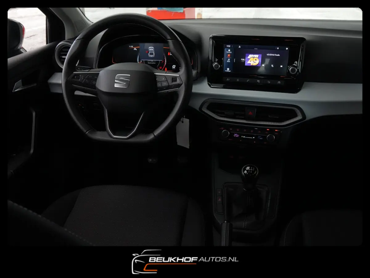 1.0 EcoTSI Airco Virtual dash Carplay parkeersensor