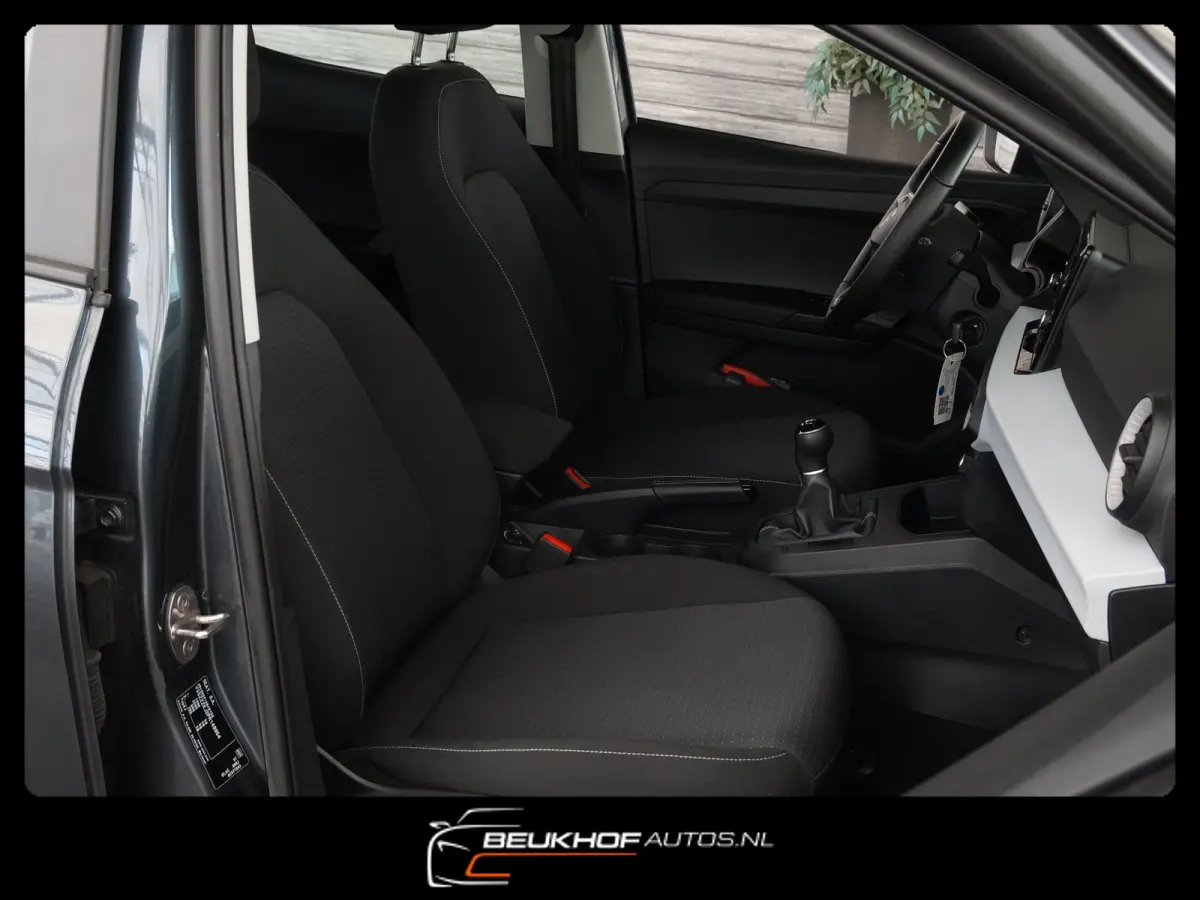 1.0 EcoTSI Airco Virtual dash Carplay parkeersensor