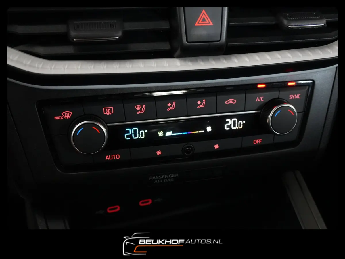 1.0 EcoTSI Airco Virtual dash Carplay parkeersensor