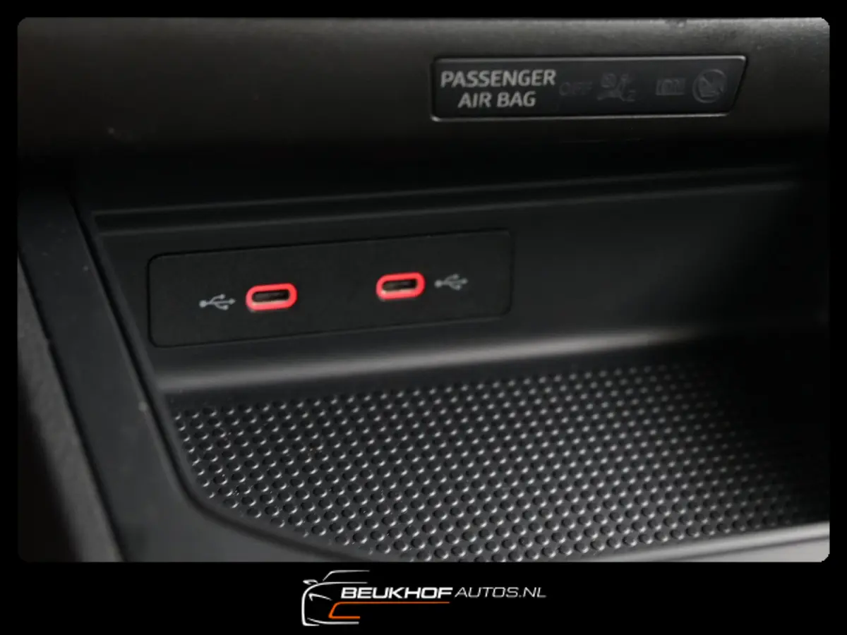 1.0 EcoTSI Airco Virtual dash Carplay parkeersensor