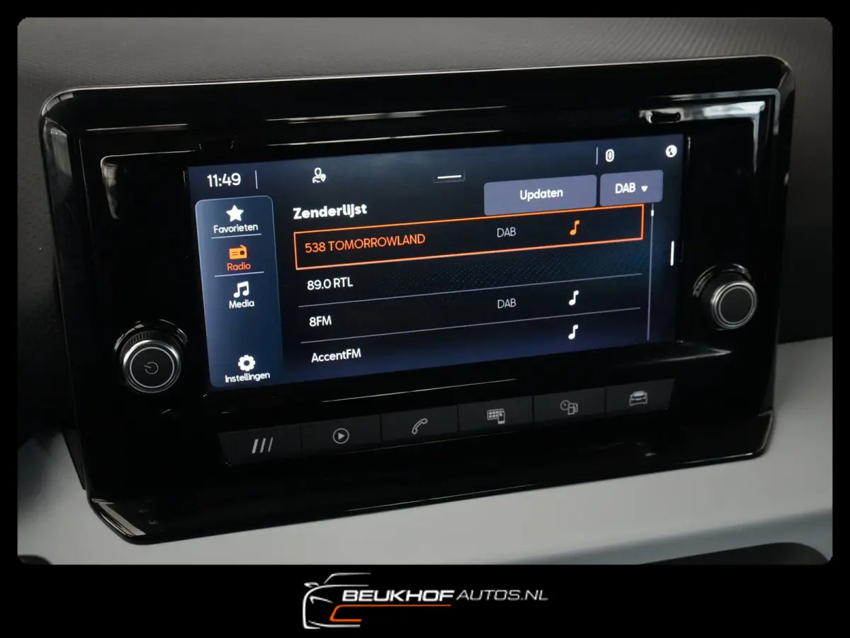 1.0 EcoTSI Airco Virtual dash Carplay parkeersensor