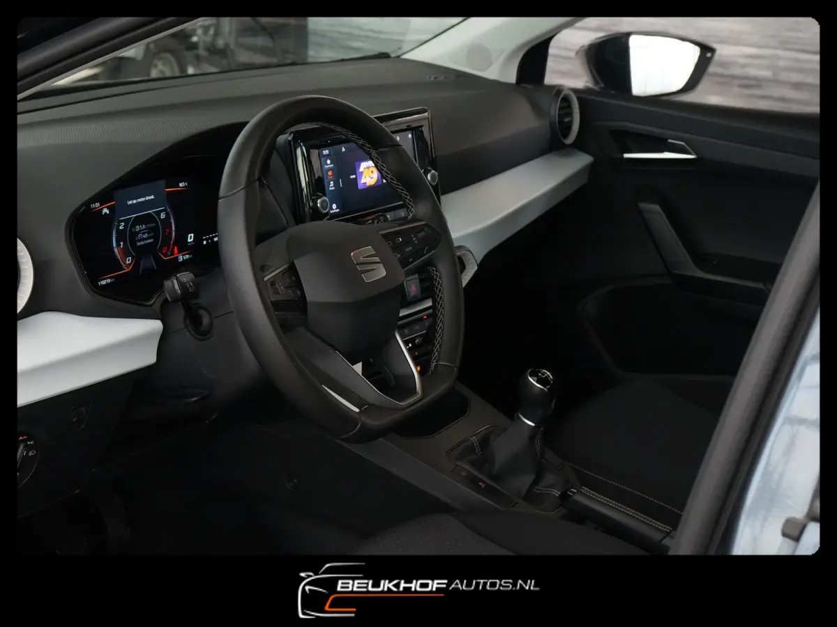 1.0 EcoTSI Airco Virtual dash Carplay parkeersensor