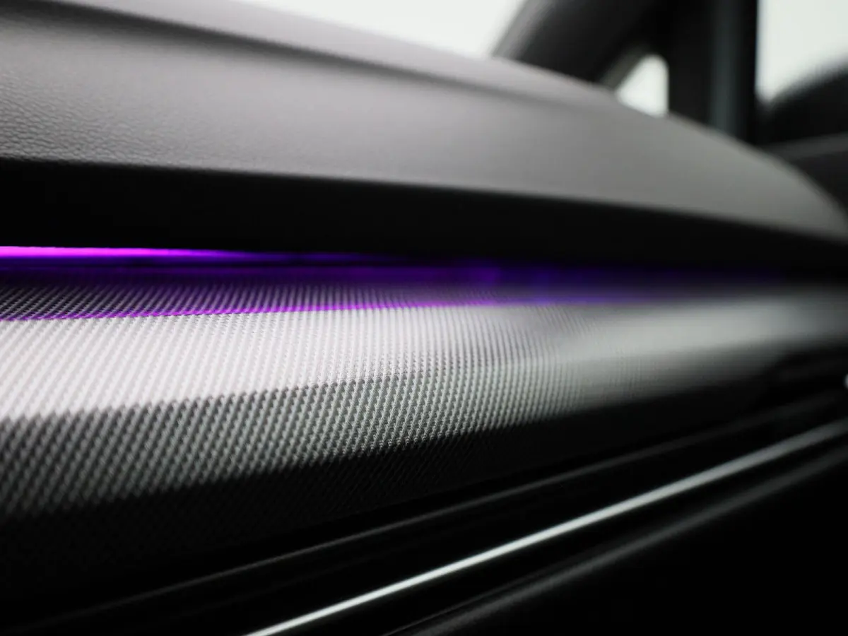 1.5 eHybrid GTE | 272 PK| Soh 100% | Origineel Nederlands | 1e Eigenaar | Navigatie | LED Matrix | Achteruitrijcamera | Stoelverwarming | Stuurwielverwarming | Black Style |