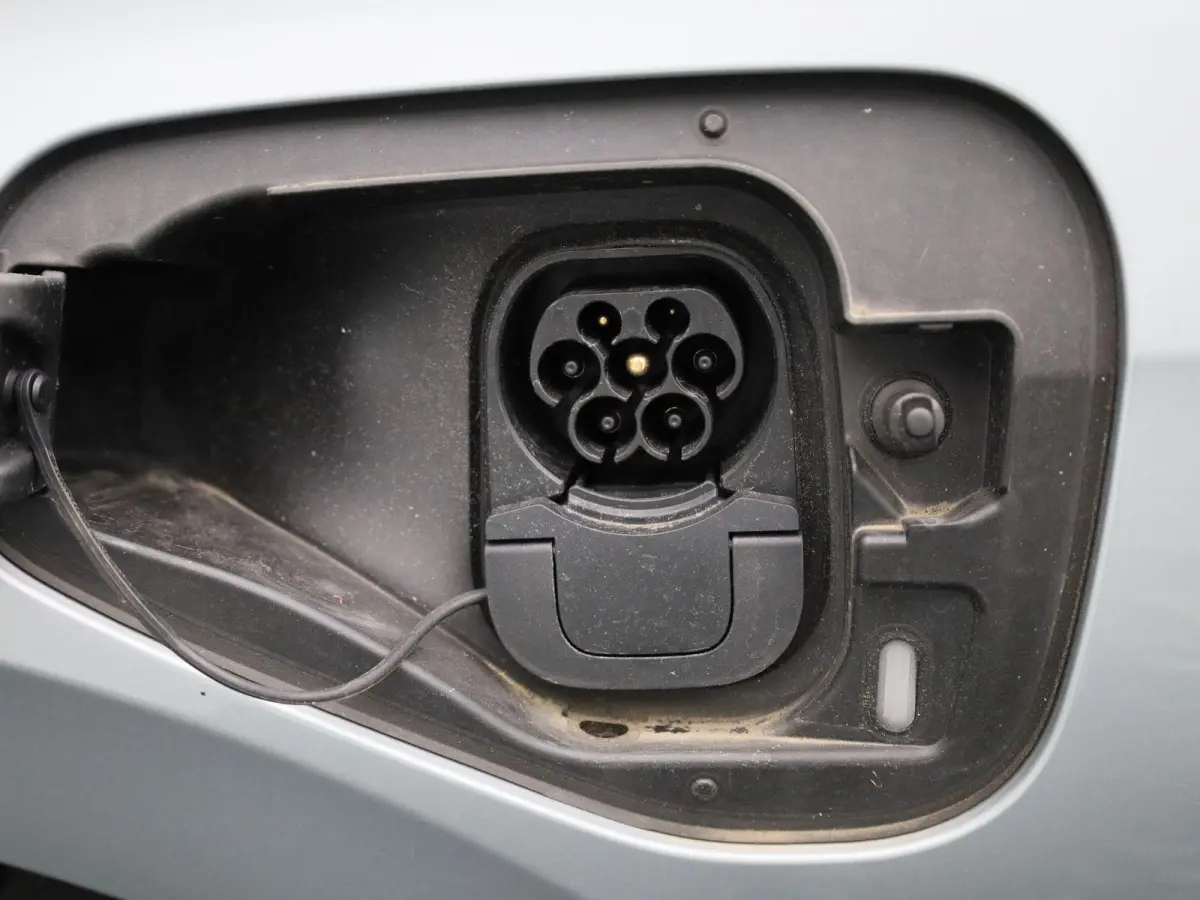 1.5 eHybrid GTE | 272 PK| Soh 100% | Origineel Nederlands | 1e Eigenaar | Navigatie | LED Matrix | Achteruitrijcamera | Stoelverwarming | Stuurwielverwarming | Black Style |