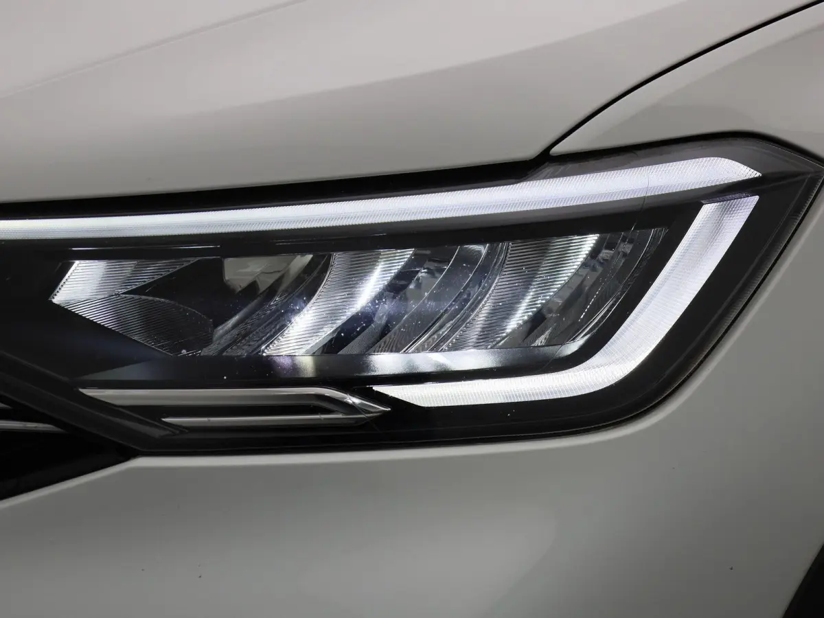 1.0 TSI Life | 110 PK | Automaat | Adaptieve Cruise Control | Apple Carplay / Android Auto |