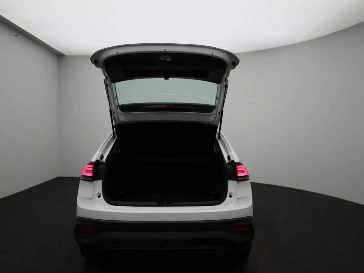 1.0 TSI Life | 110 PK | Automaat | Adaptieve Cruise Control | Apple Carplay / Android Auto |