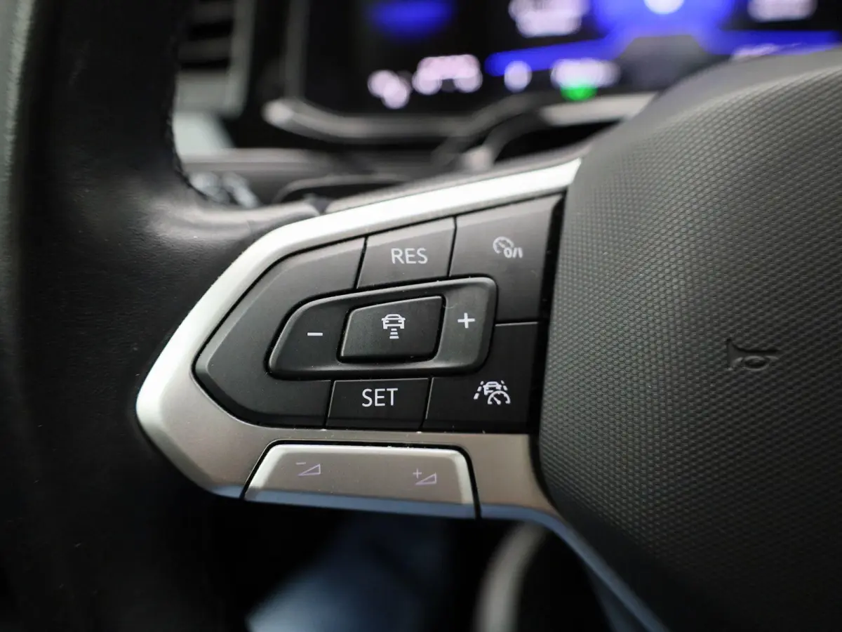 1.0 TSI Life | 110 PK | Automaat | Adaptieve Cruise Control | Apple Carplay / Android Auto |
