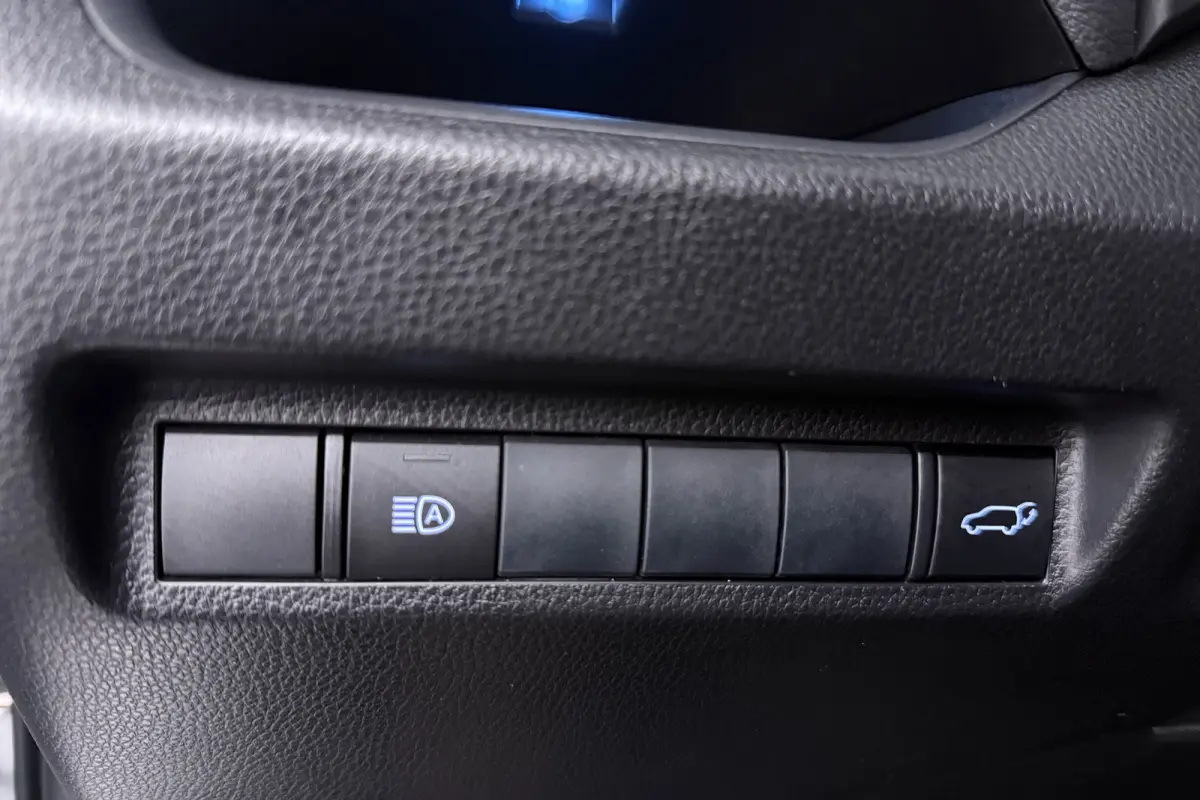 2.5 Hybrid Bi-Tone (NAVIGATIE, CAMERA, STOELVERWARMING, CARPLAY, LED)