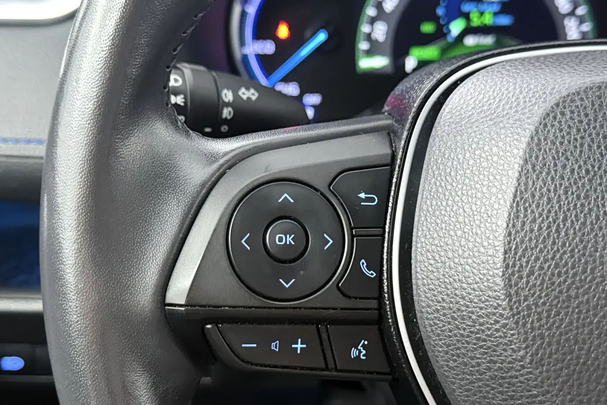 2.5 Hybrid Bi-Tone (NAVIGATIE, CAMERA, STOELVERWARMING, CARPLAY, LED)