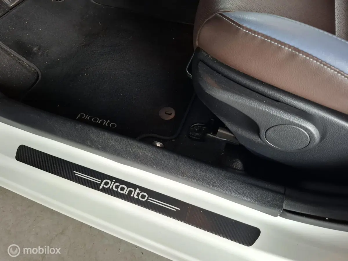 1.0 CVVT Colour Edition | CARPLAY - RIJKLAARPRIJS