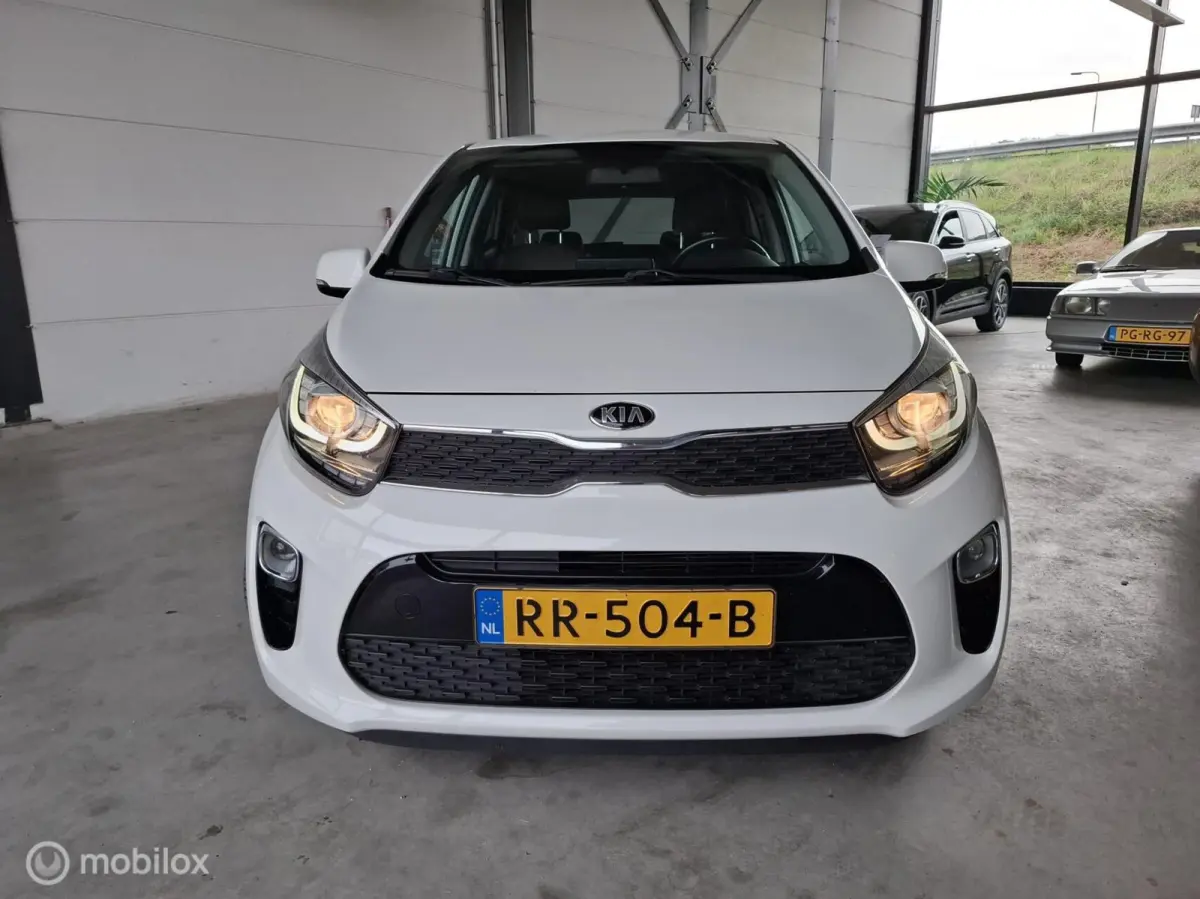 1.0 CVVT Colour Edition | CARPLAY - RIJKLAARPRIJS