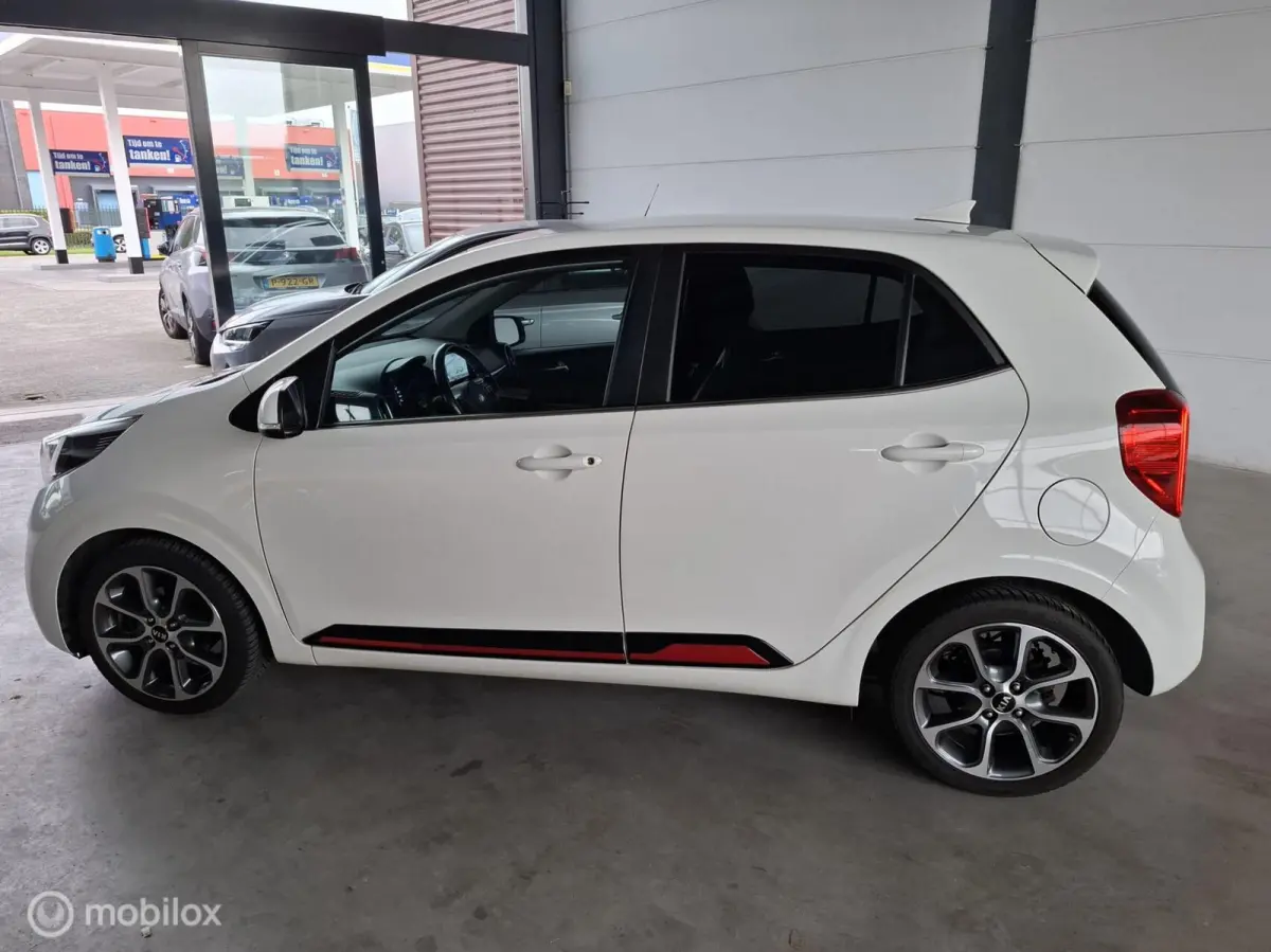 1.0 CVVT Colour Edition | CARPLAY - RIJKLAARPRIJS