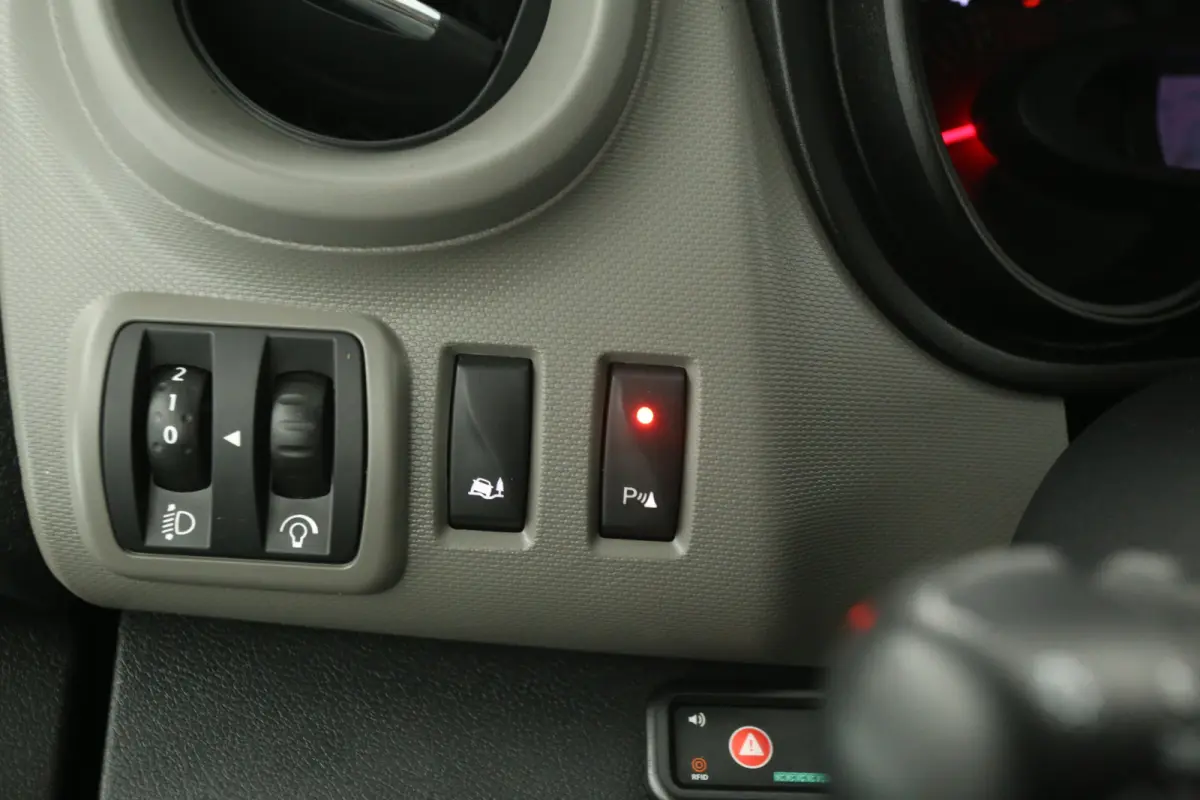 1.6 dCi L1H1 | Marge | Airco | Cruise | Navi | Trekhaak | Parkeersens.