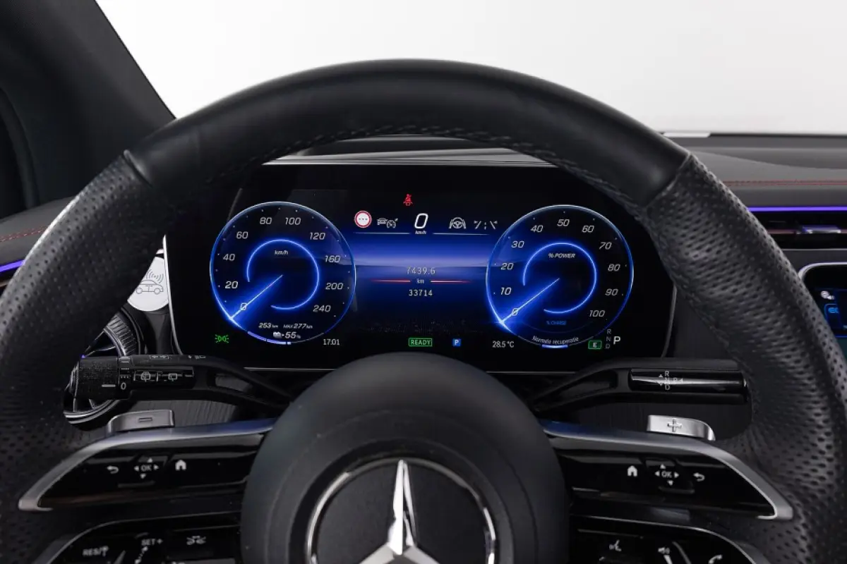 350 4Matic AMG Line 91 kWh | LUCHTVERING | 22 Inch | PANORAMADAK ✅ 1e Eigenaar | SOH: 96,2% |