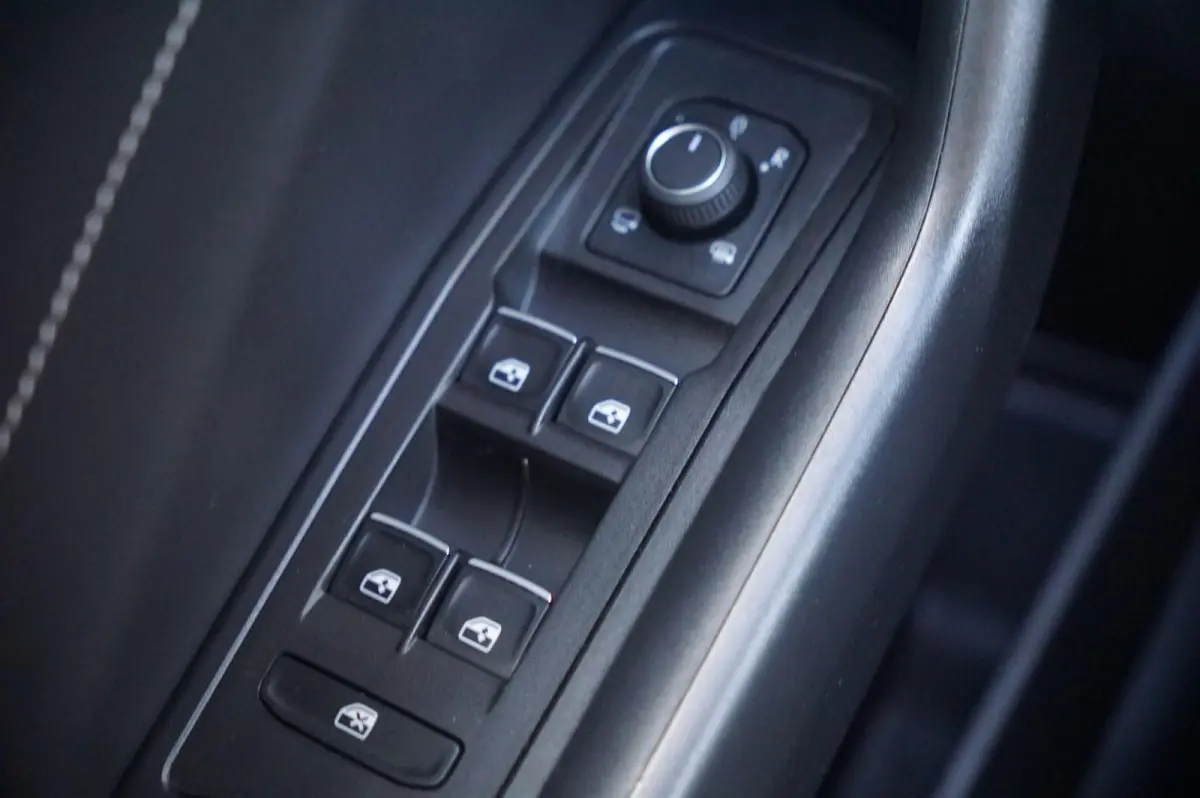 1.5 TSI 150pk DSG R-Line Business | Panoramadak | Trekhaak Afneembaar | IQ-light | Keyless