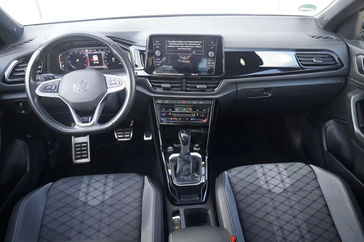 1.5 TSI 150pk DSG R-Line Business | Panoramadak | Trekhaak Afneembaar | IQ-light | Keyless