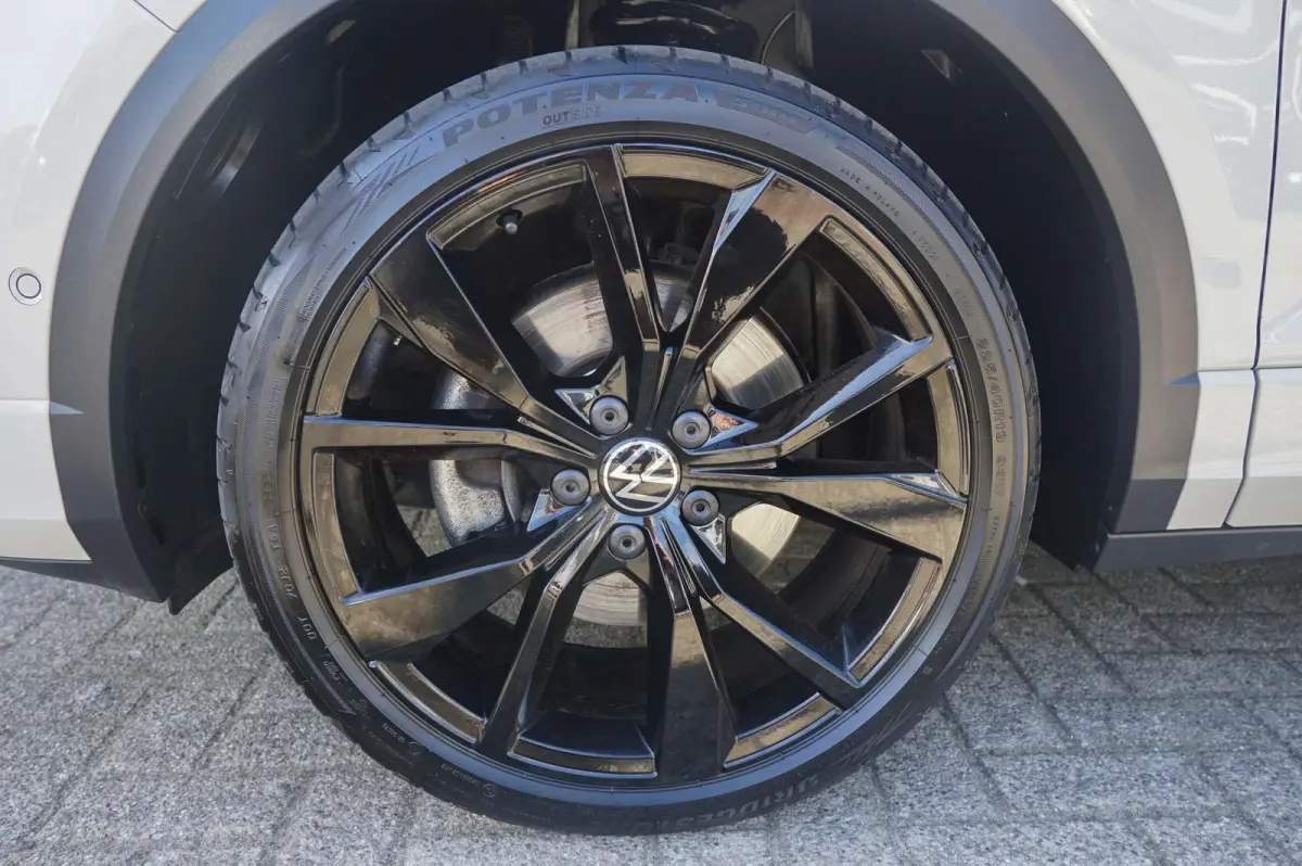 1.5 TSI 150pk DSG R-Line Business | Panoramadak | Trekhaak Afneembaar | IQ-light | Keyless