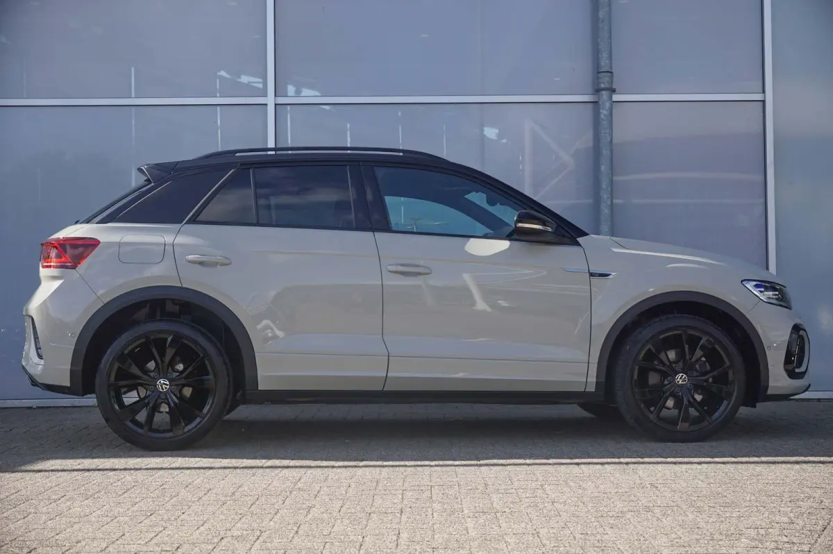 1.5 TSI 150pk DSG R-Line Business | Panoramadak | Trekhaak Afneembaar | IQ-light | Keyless