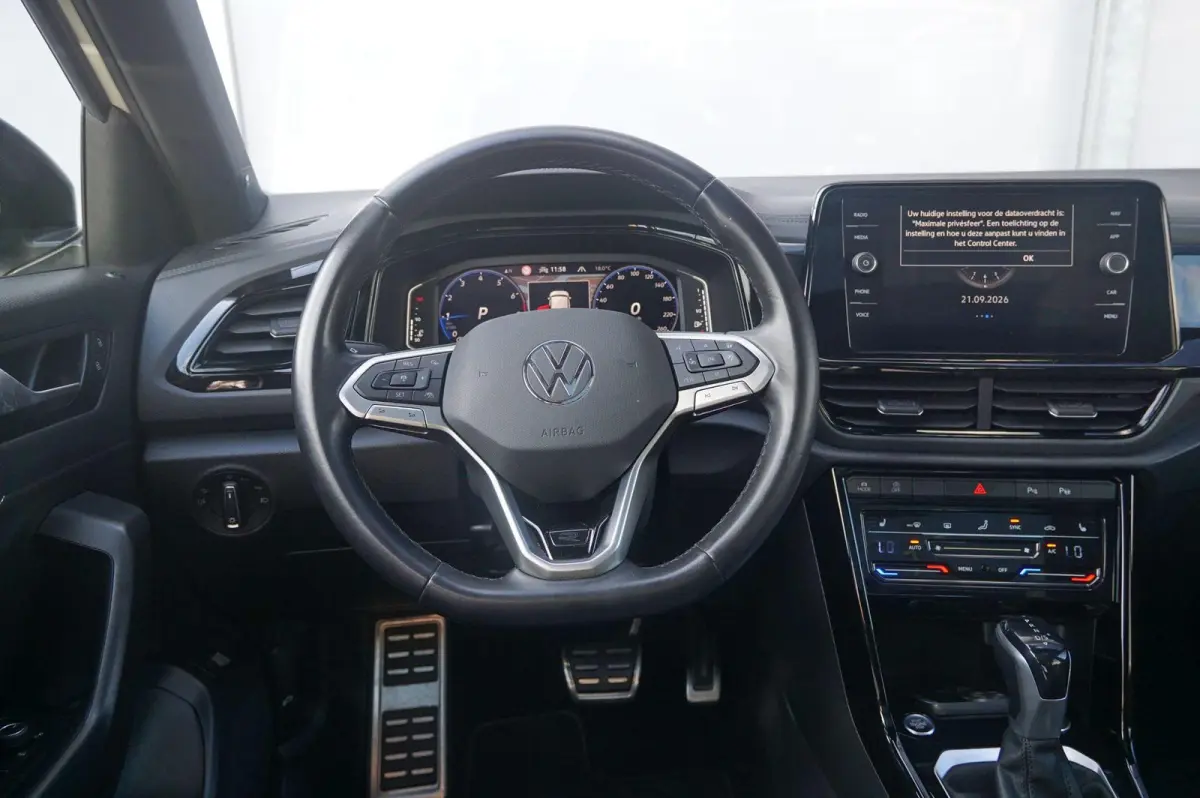 1.5 TSI 150pk DSG R-Line Business | Panoramadak | Trekhaak Afneembaar | IQ-light | Keyless