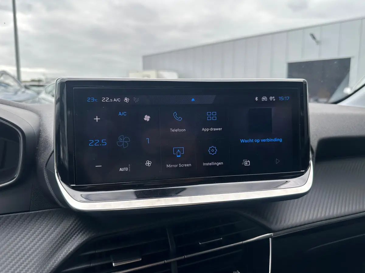 Hybrid 100 e-DCS6 Allure LED | 16" Lichtmetaal | Parkeersensoren Rondom | Carplay | Climate Control | Getinte ruiten. | Achterspoiler | Apple Carplay/Android Auto|telefoonintegratie premium 