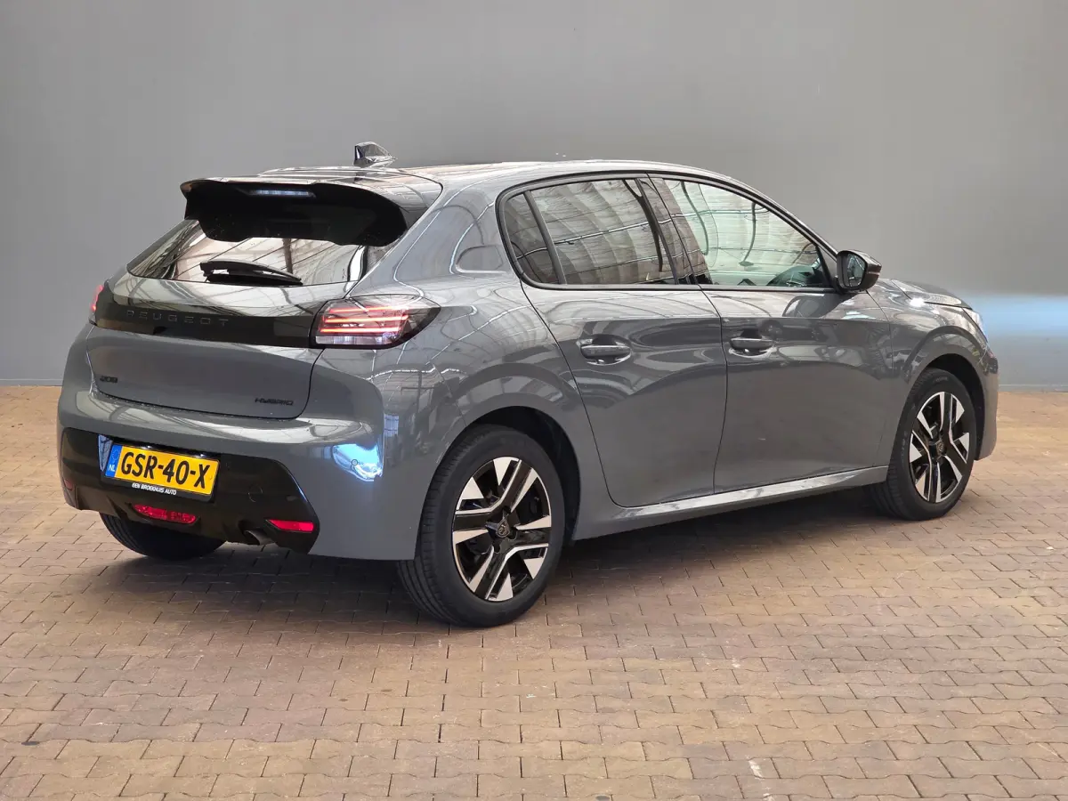 Hybrid 100 e-DCS6 Allure LED | 16" Lichtmetaal | Parkeersensoren Rondom | Carplay | Climate Control | Getinte ruiten. | Achterspoiler | Apple Carplay/Android Auto|telefoonintegratie premium 