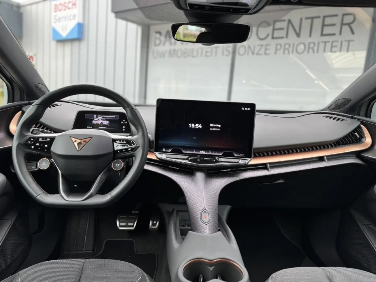 Business 82 kWh | Navi | Stoelverwarming | Warmtepomp
