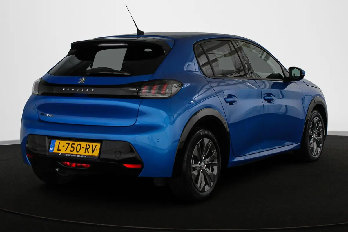 EV Allure Pack 50 kWh Camera Navi Apple CarPlay