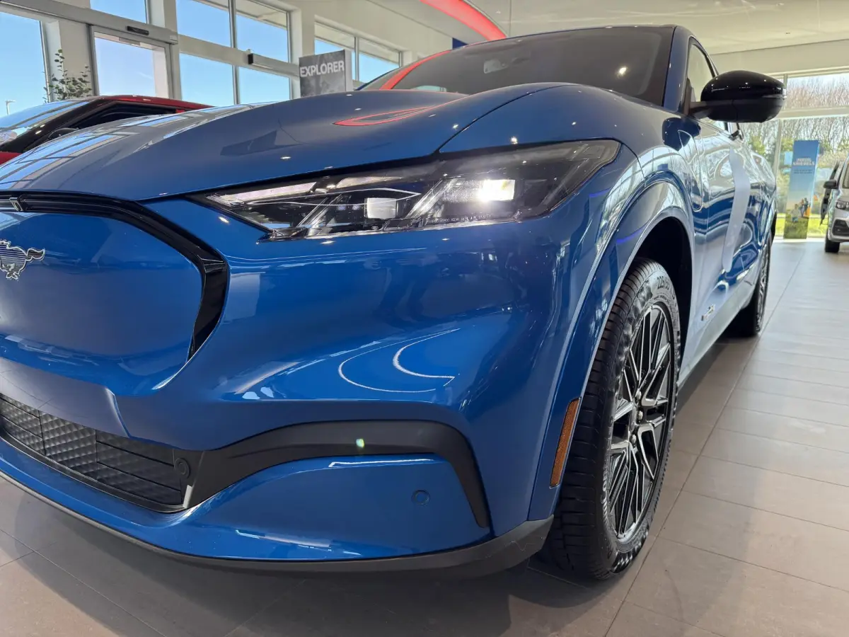 Extended Premium RWD 88 kWh | Direct leverbaar | €6856,- Ford voordeel | Camera + PDC | Adaptief Cruise Control | Clima | Stoelverwarming |