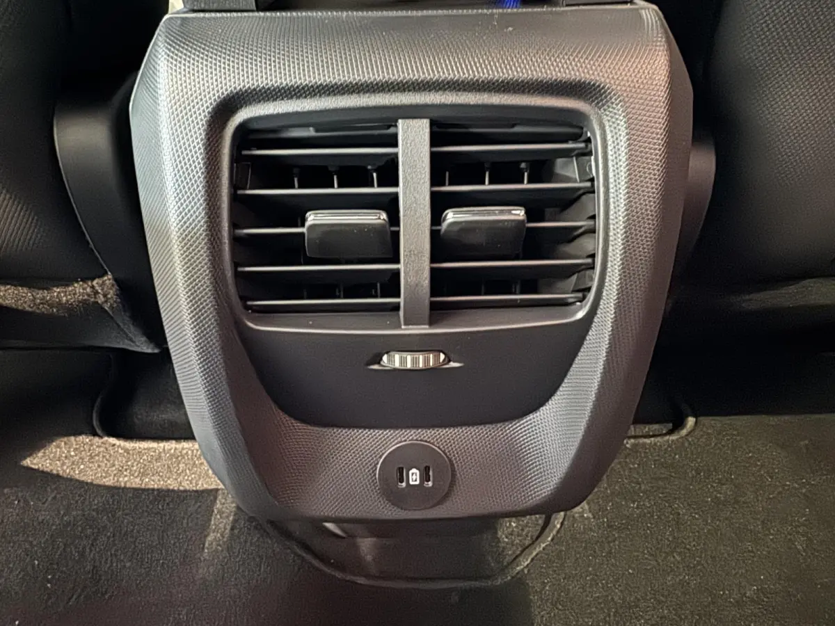 Extended Premium RWD 88 kWh | Direct leverbaar | €6856,- Ford voordeel | Camera + PDC | Adaptief Cruise Control | Clima | Stoelverwarming |