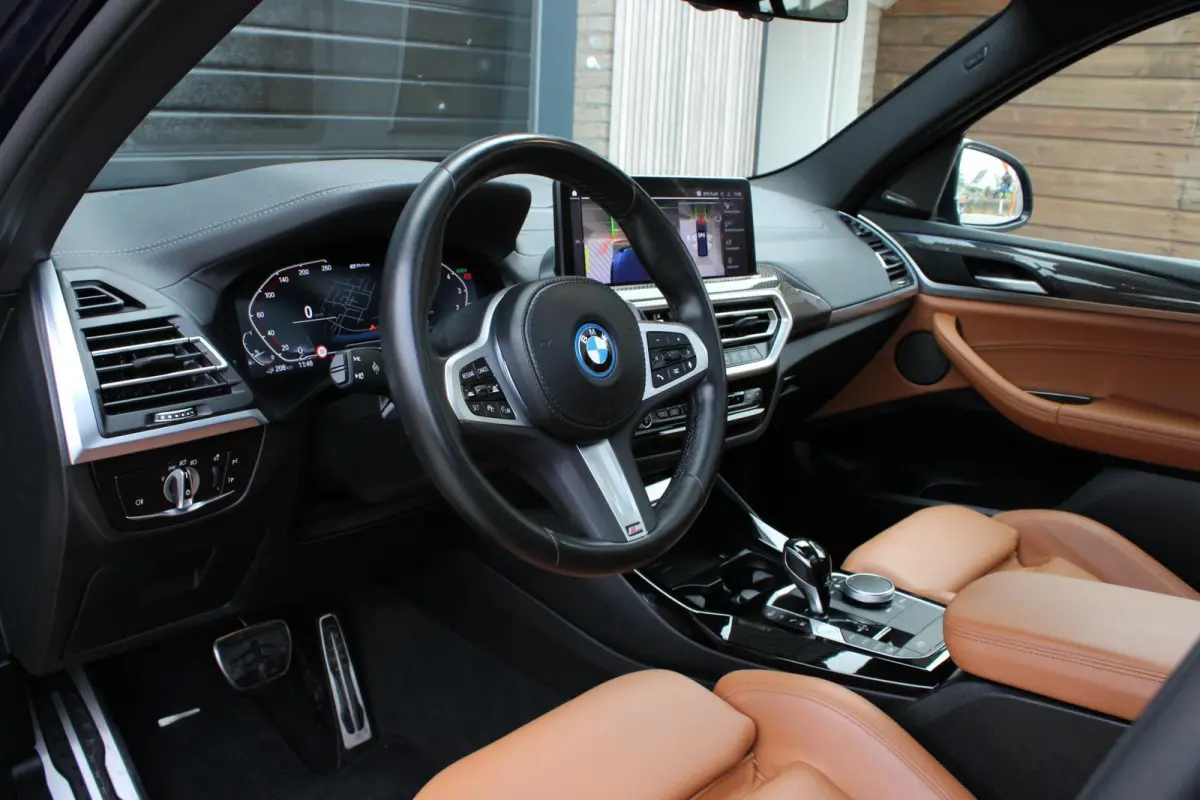 xDrive30e M sport | Pano | HUD | M seats | Harman/Kardon