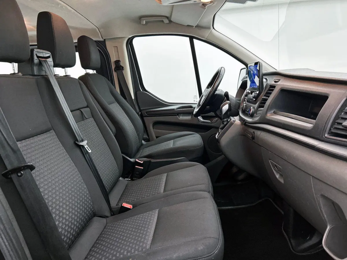 300 2.0 TDCI Automaat L2H1 Trend Dubbele Cabine Airco Navigatie Cruisecontrol Camera PDCVA Trekhaak