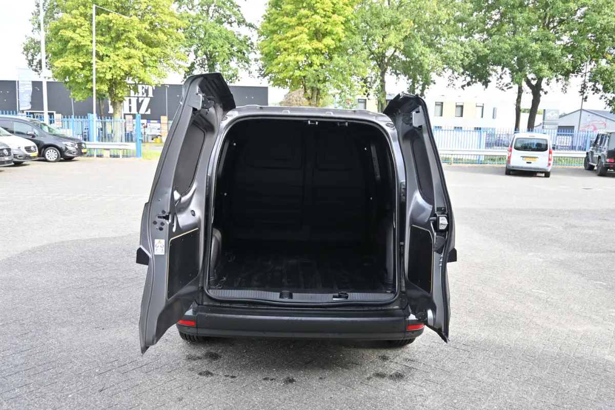 112 L1 51 kWh AC 22kW/DC 75kW, Climate controle, Smartphone integratiepakket