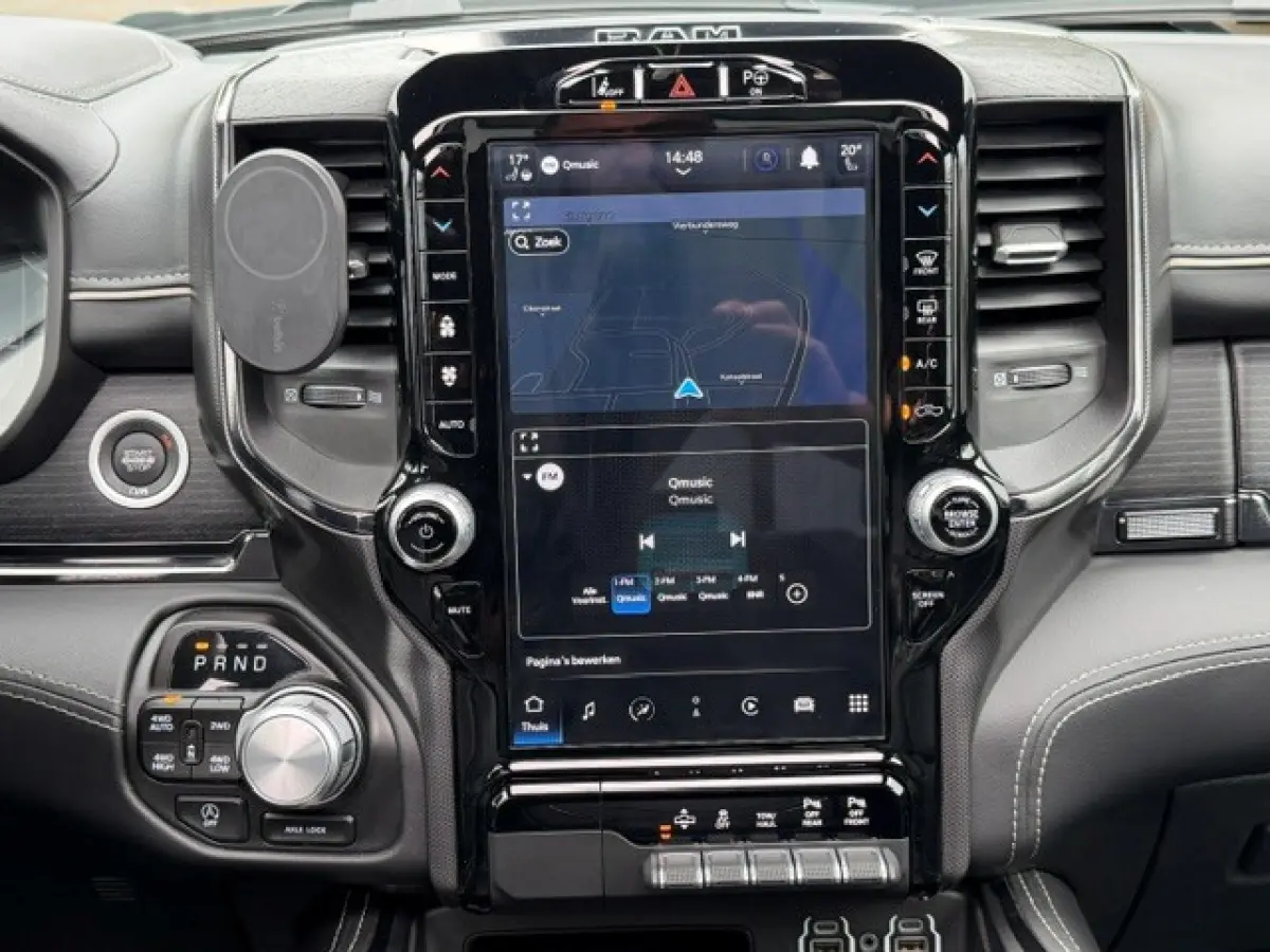 1500 5.7 V8 4x4 Crew Cab Limited RAMVOL!!