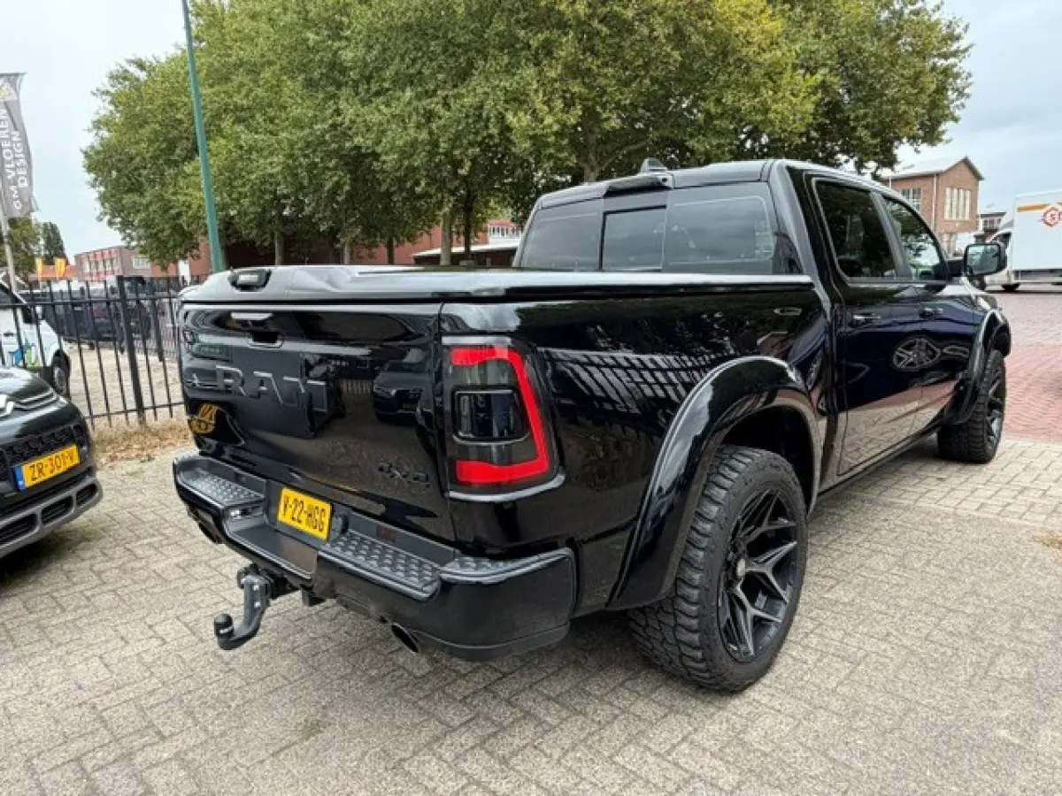 1500 5.7 V8 4x4 Crew Cab Limited RAMVOL!!