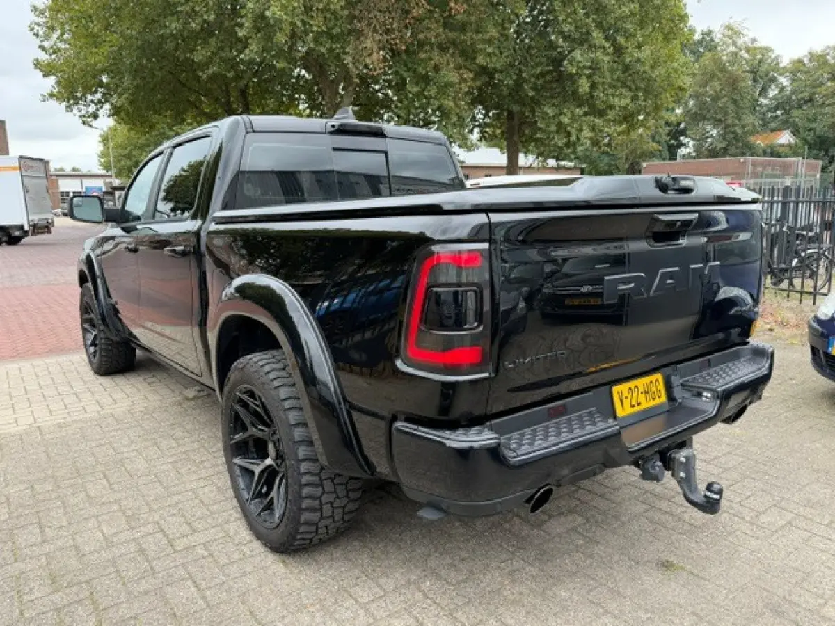 1500 5.7 V8 4x4 Crew Cab Limited RAMVOL!!