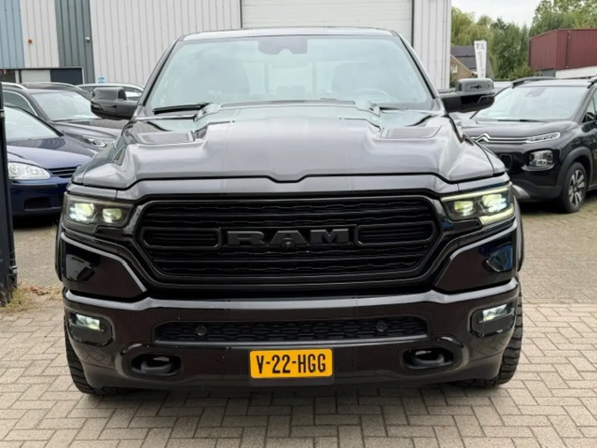 1500 5.7 V8 4x4 Crew Cab Limited RAMVOL!!
