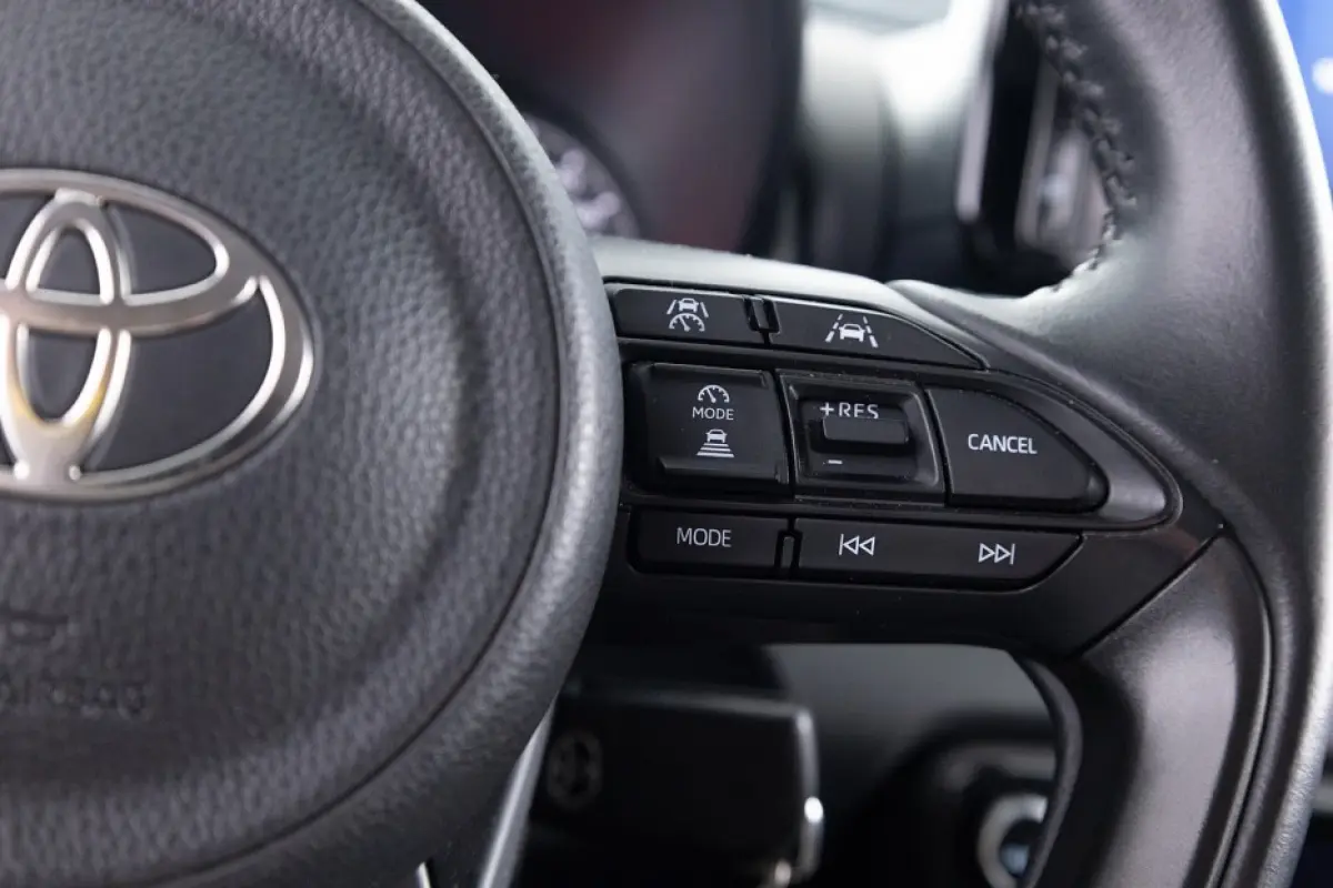 1.5 Hybrid 115 Active | CARPLAY | CAMERA | VELGEN | Automaat ✅ 1e Eigenaar