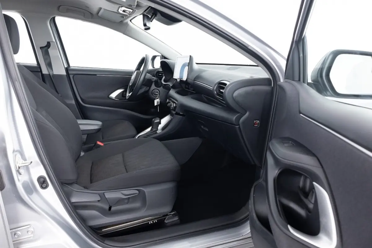 1.5 Hybrid 115 Active | CARPLAY | CAMERA | VELGEN | Automaat ✅ 1e Eigenaar