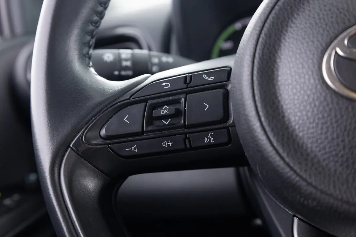 1.5 Hybrid 115 Active | CARPLAY | CAMERA | VELGEN | Automaat ✅ 1e Eigenaar