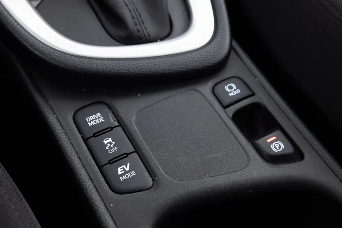 1.5 Hybrid 115 Active | CARPLAY | CAMERA | VELGEN | Automaat ✅ 1e Eigenaar