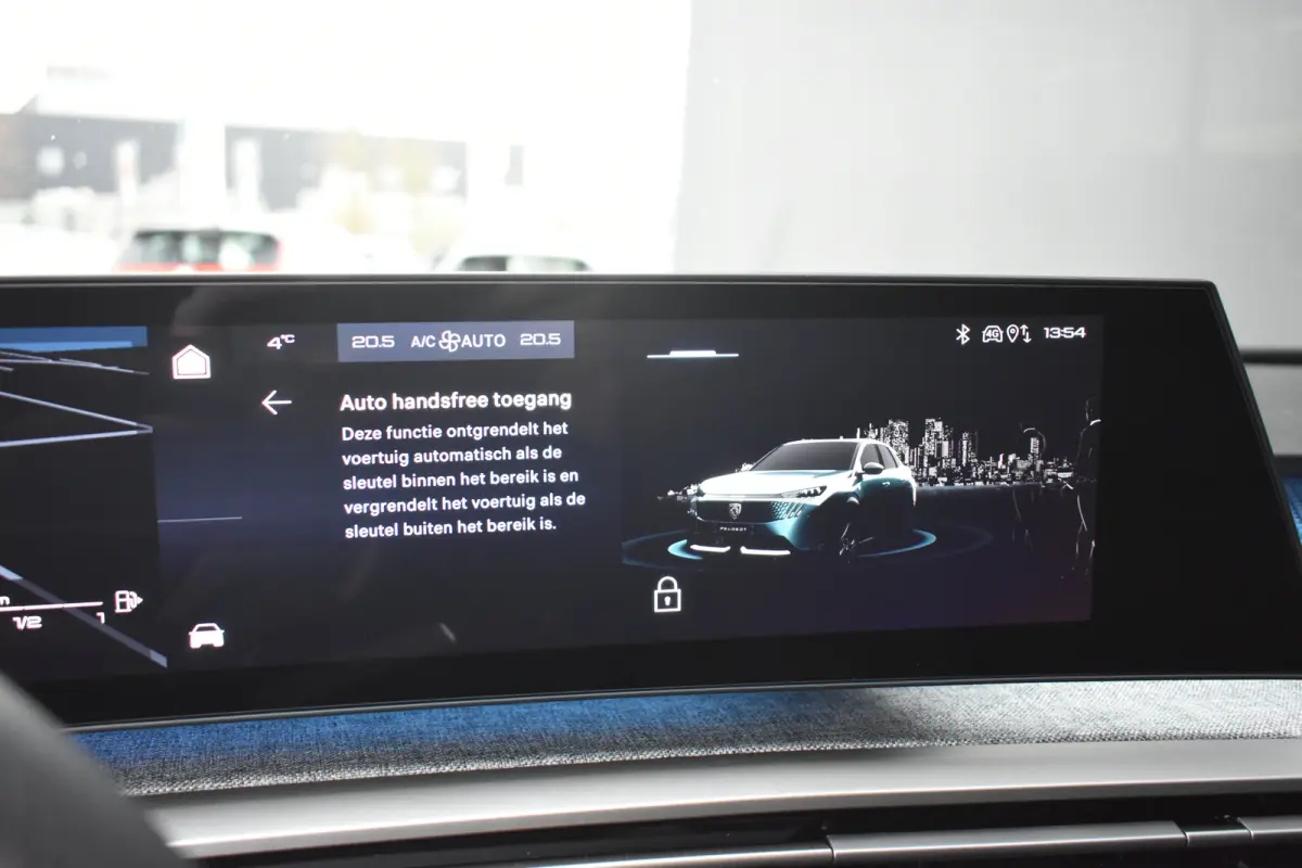 1.6 plug-in Hybrid 195 GT Tot 8 Jaar Garantie! | Elektr. Achterklep | Stuur/Stoelverwarming | Navigatie Pro | Keyless-Entry | Sfeerverlichting | Adaptive Cruise | !!