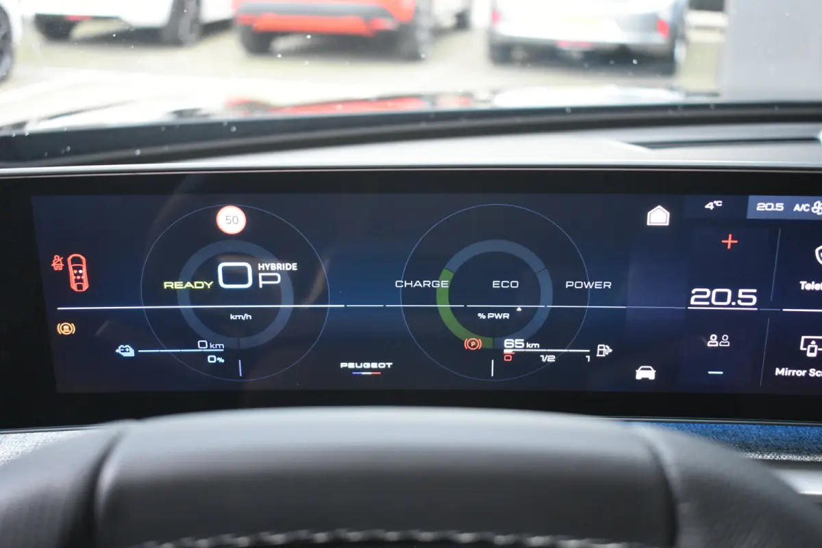 1.6 plug-in Hybrid 195 GT Tot 8 Jaar Garantie! | Elektr. Achterklep | Stuur/Stoelverwarming | Navigatie Pro | Keyless-Entry | Sfeerverlichting | Adaptive Cruise | !!