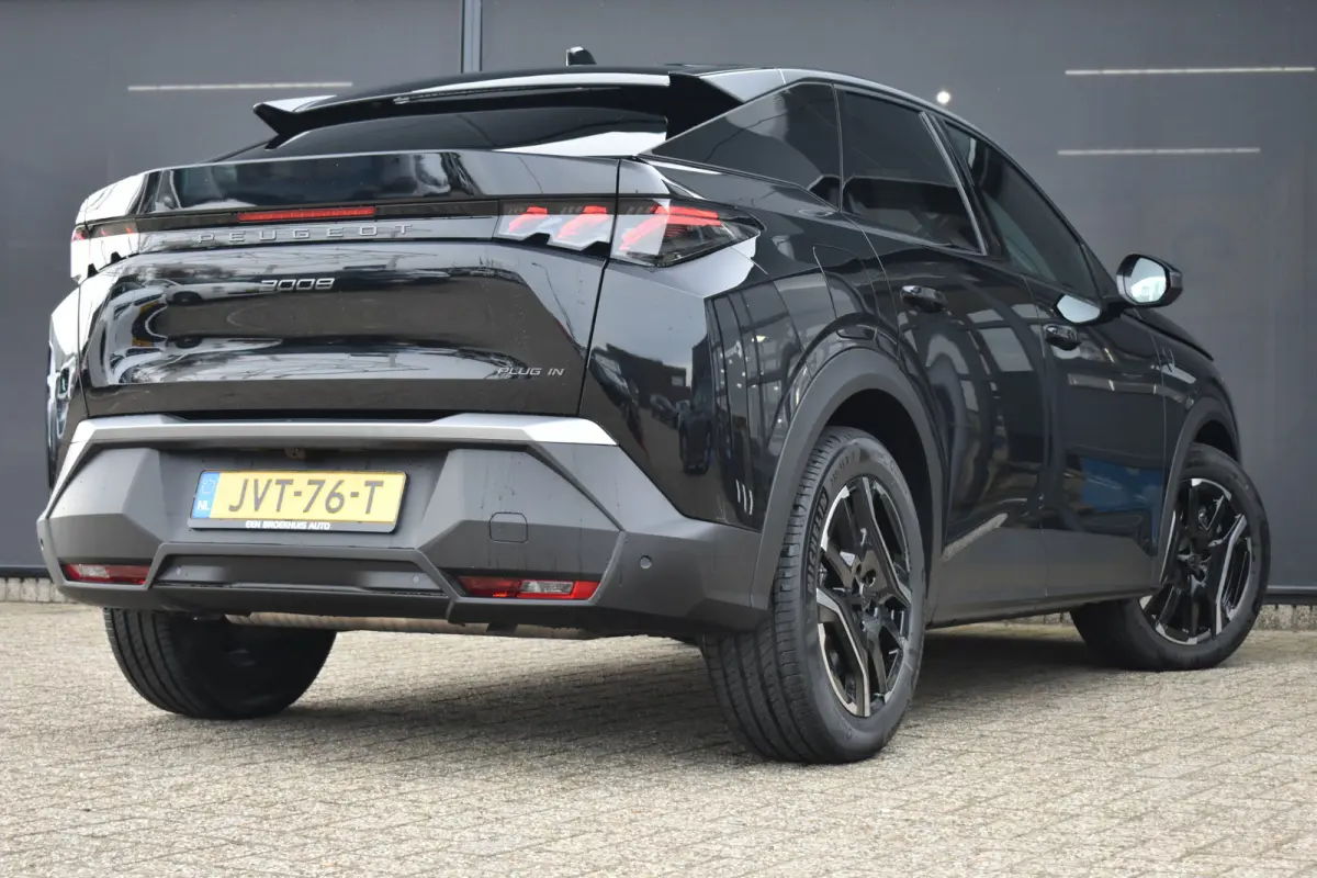 1.6 plug-in Hybrid 195 GT Tot 8 Jaar Garantie! | Elektr. Achterklep | Stuur/Stoelverwarming | Navigatie Pro | Keyless-Entry | Sfeerverlichting | Adaptive Cruise | !!