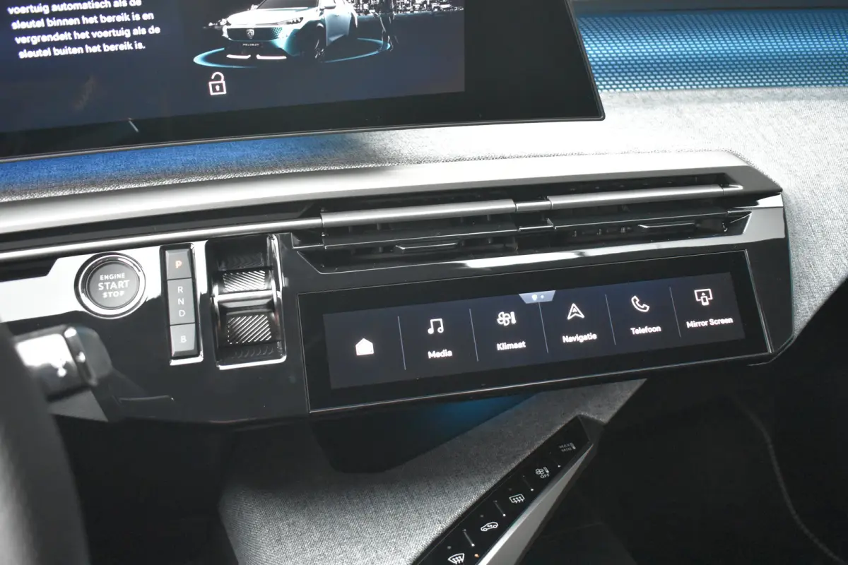 1.6 plug-in Hybrid 195 GT Tot 8 Jaar Garantie! | Elektr. Achterklep | Stuur/Stoelverwarming | Navigatie Pro | Keyless-Entry | Sfeerverlichting | Adaptive Cruise | !!