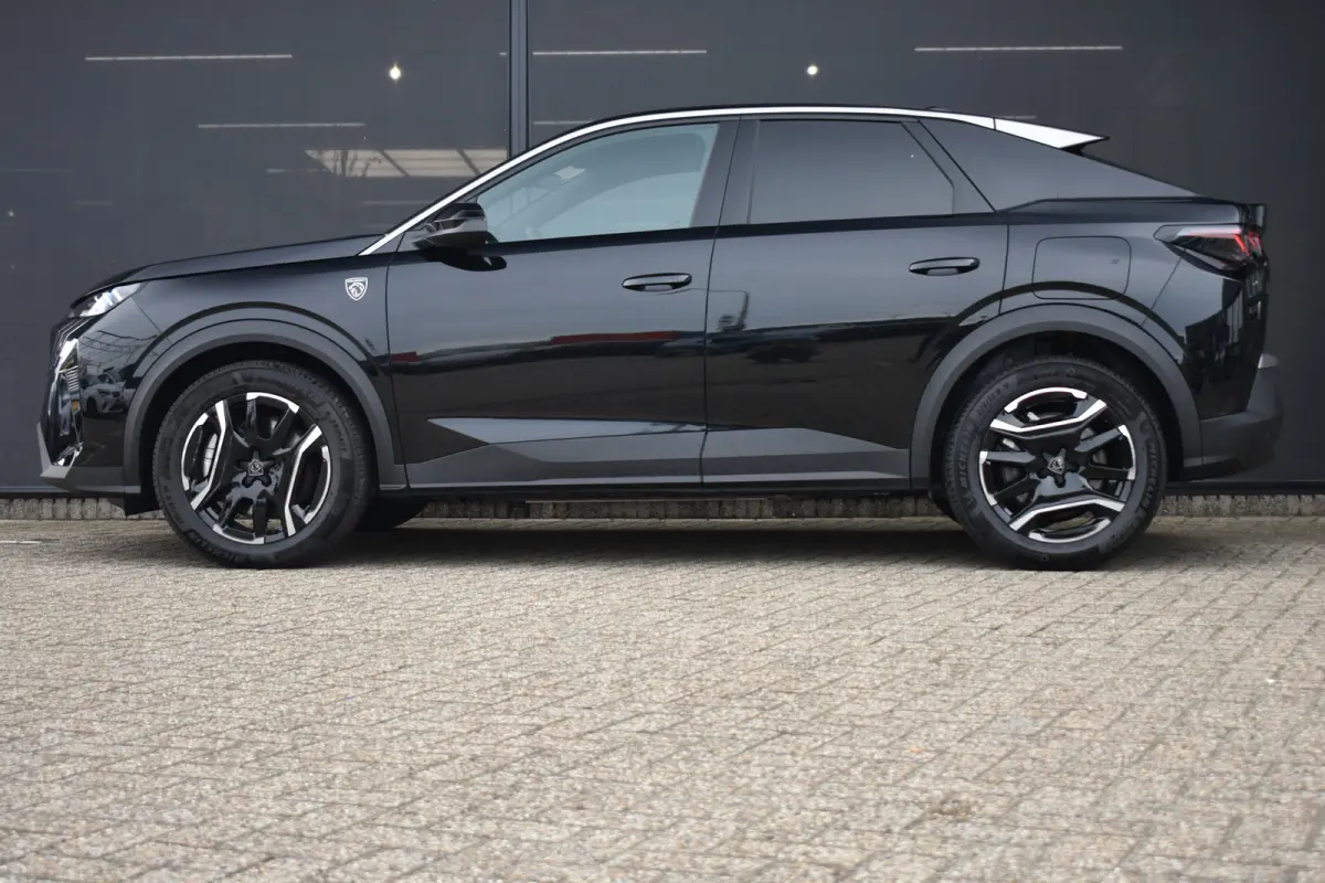1.6 plug-in Hybrid 195 GT Tot 8 Jaar Garantie! | Elektr. Achterklep | Stuur/Stoelverwarming | Navigatie Pro | Keyless-Entry | Sfeerverlichting | Adaptive Cruise | !!